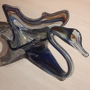 c1960-70 SOONER BLOWN GLASS SWAN Lg 14" long x 7.25 tall Blue
